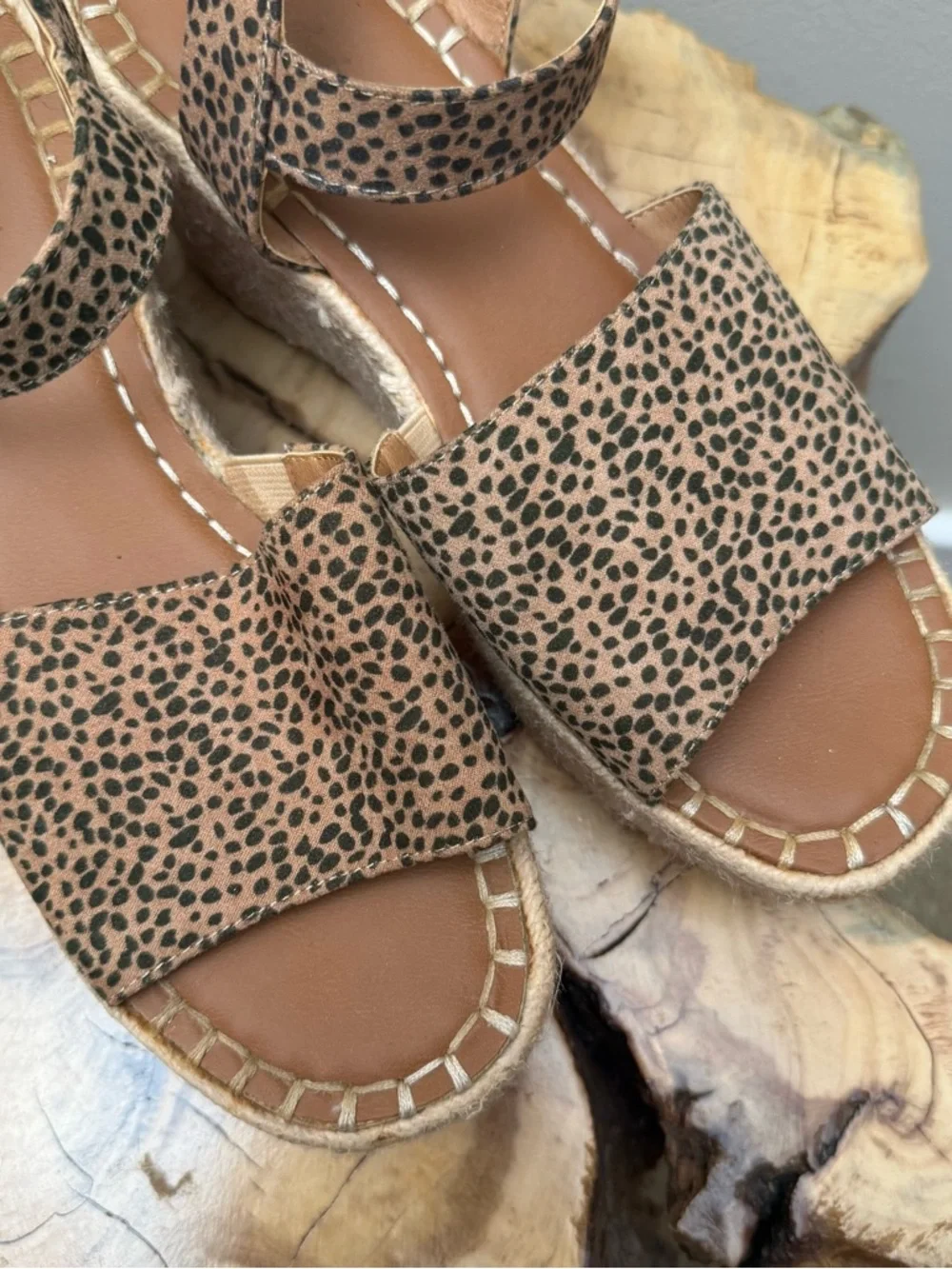 Universal Thread Leopard Print Espadrille Sandals in Tan and Black